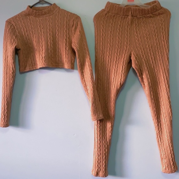 FashionNova matching Pants set🤎🧸 - Picture 3 of 6